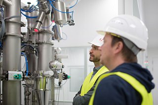 Lückenlose Dokumentation und zertifizierte Prozesse für die chemische Sicherheit